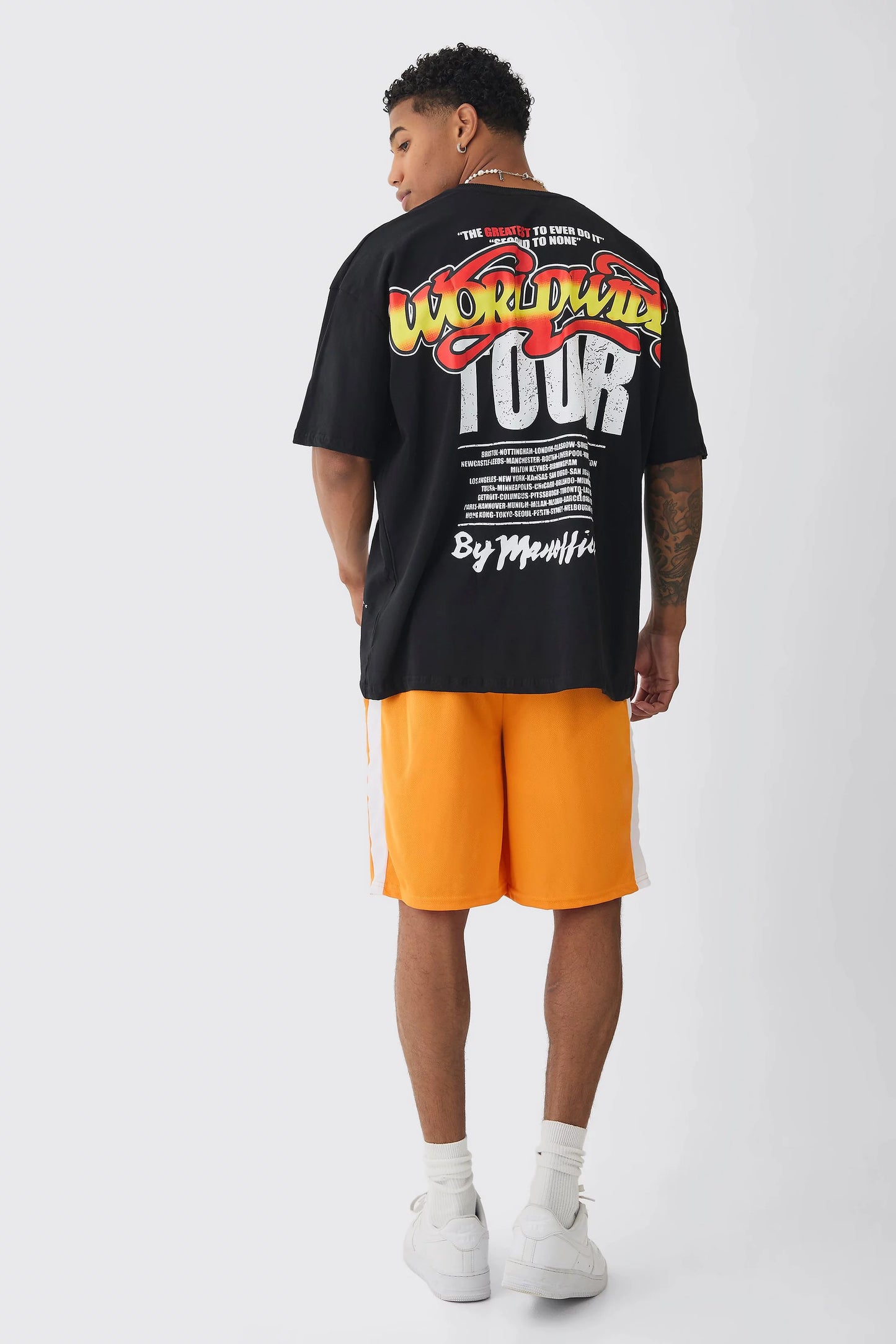 Conjunto de Camiseta Oversize y Short wrld tour